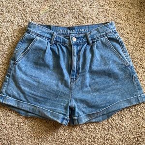 American Eagle Medium Wash Jean Shorts, Size 0